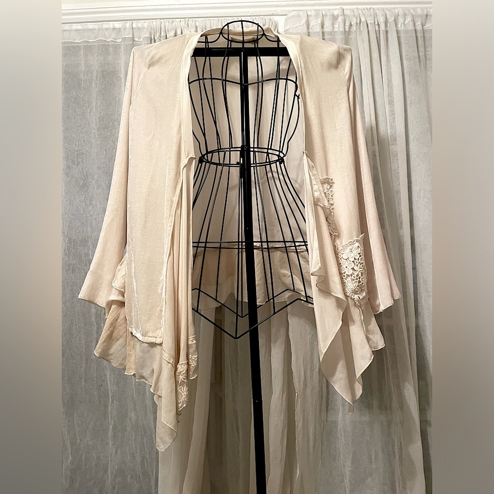 PETITE XS Johnny Was 4 love and Liberty BOHO Vintage Silk Velvet and lace